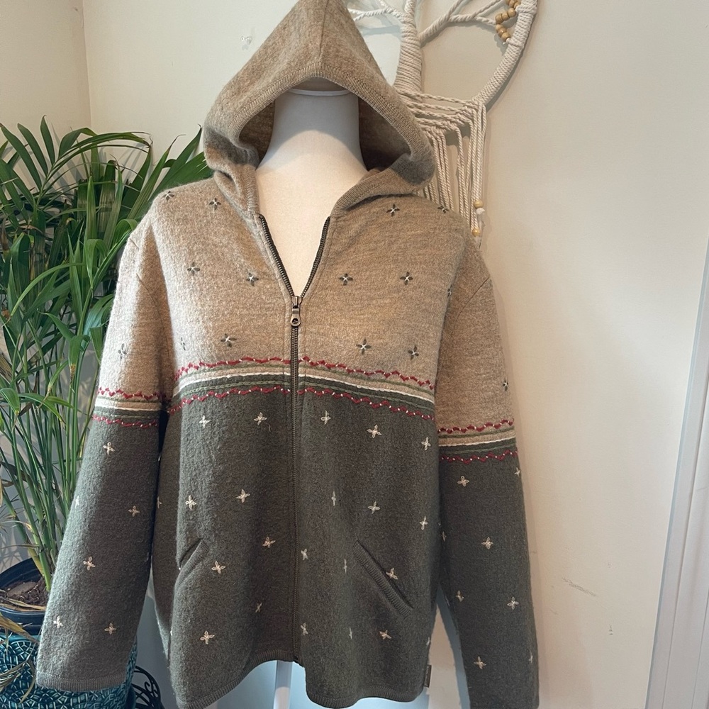 Festival, Hippie, Wool zip up hoodie sweater, size large. Woolrich